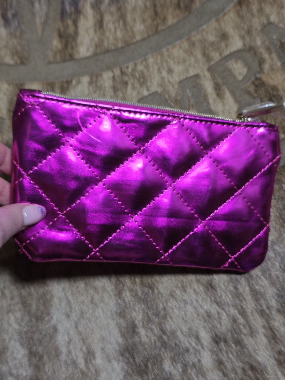 Juicy Couture Metallic Quilted Hot Pink Cosmetic Pouch - Picture 4 of 7